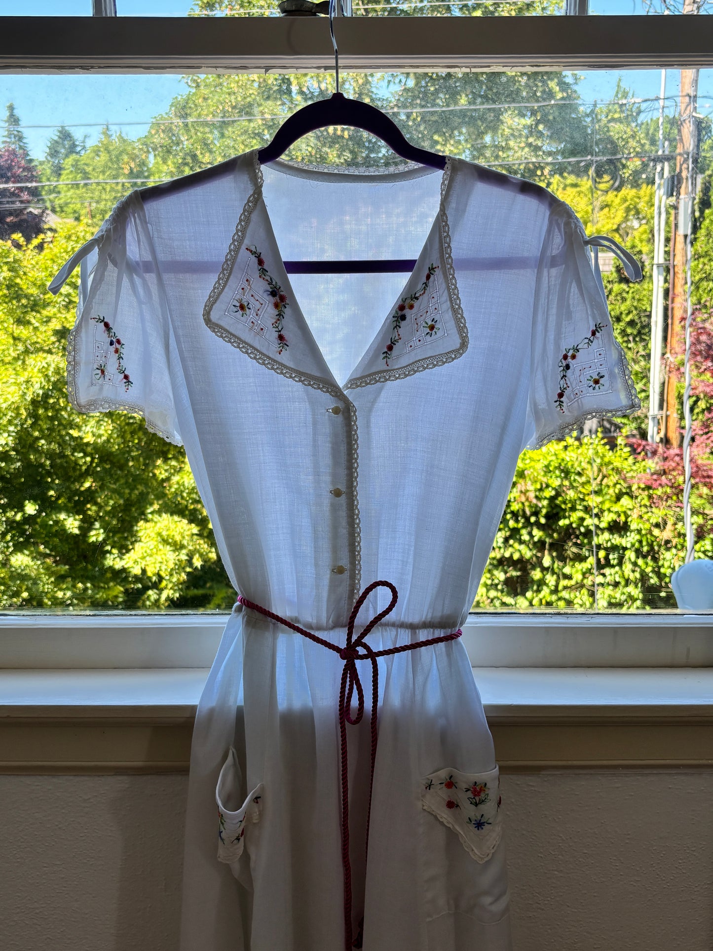 Vintage 1970s Shirtwaist - Dreamy White Soft Cotton Voile w Hand Embroidery Flowers Dress Size M to L