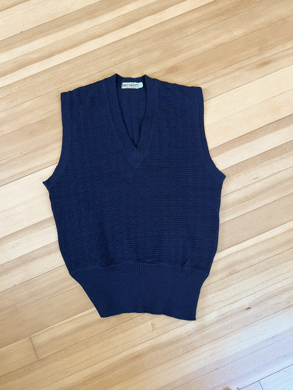 Vintage DEADSTOCK 1940s Knit Vest Top - Navy Blue All-Wool Canadian Sporty Knitwear Sweater Waistcoat - Choose Yours!