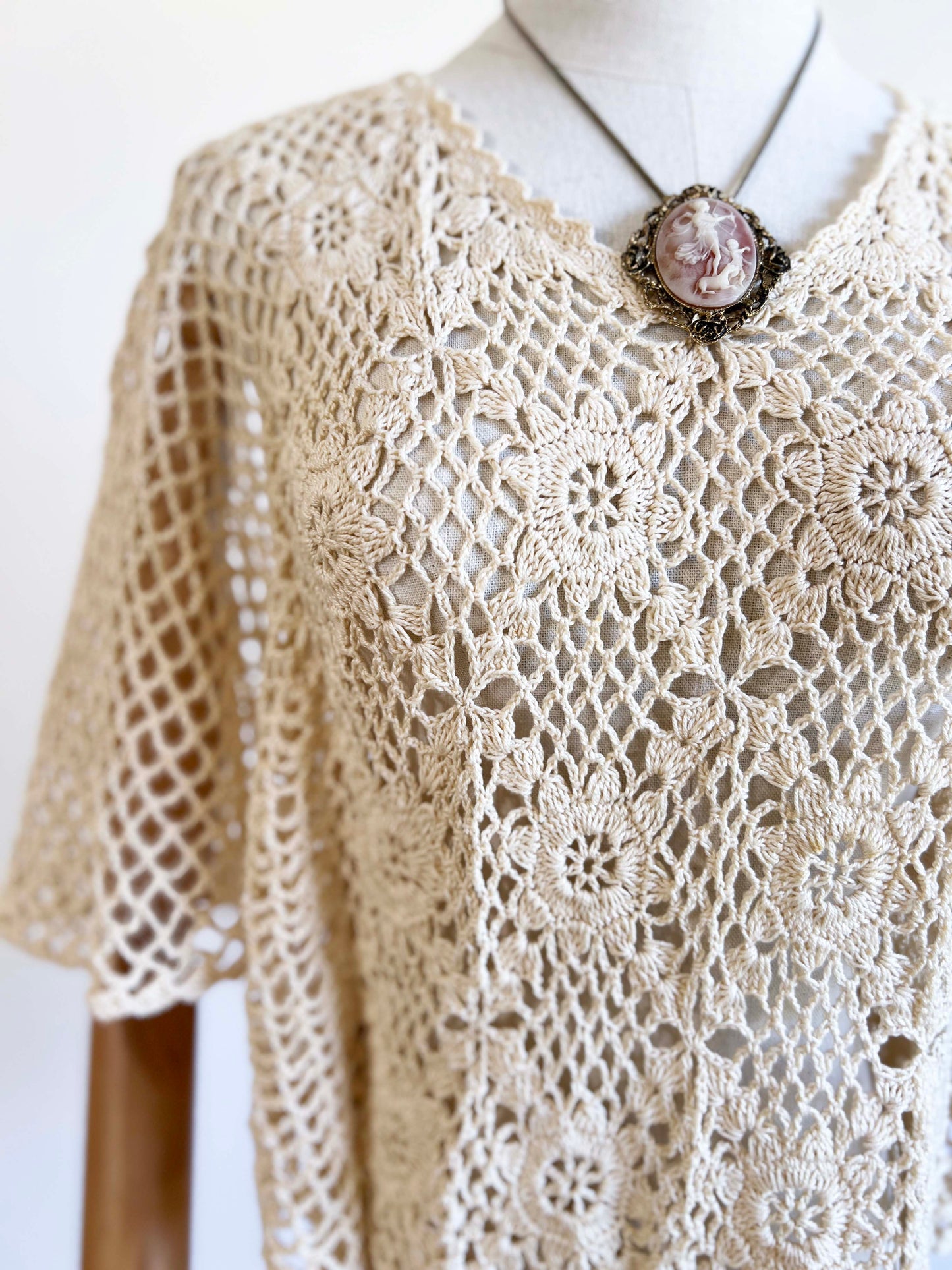 Vintage 1970s Crochet Top - ANGEL-SLEEVE Cream Tunic Blouse or Cover-Up, Made in Philippines Size XS to L