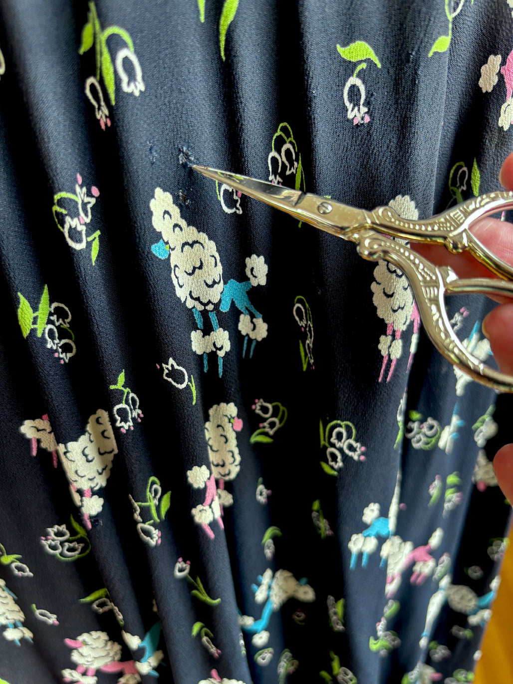 Vintage 1940s Dress - Charming French Poodle Novelty Print Navy Pastel Rayon Swing Dress Size S