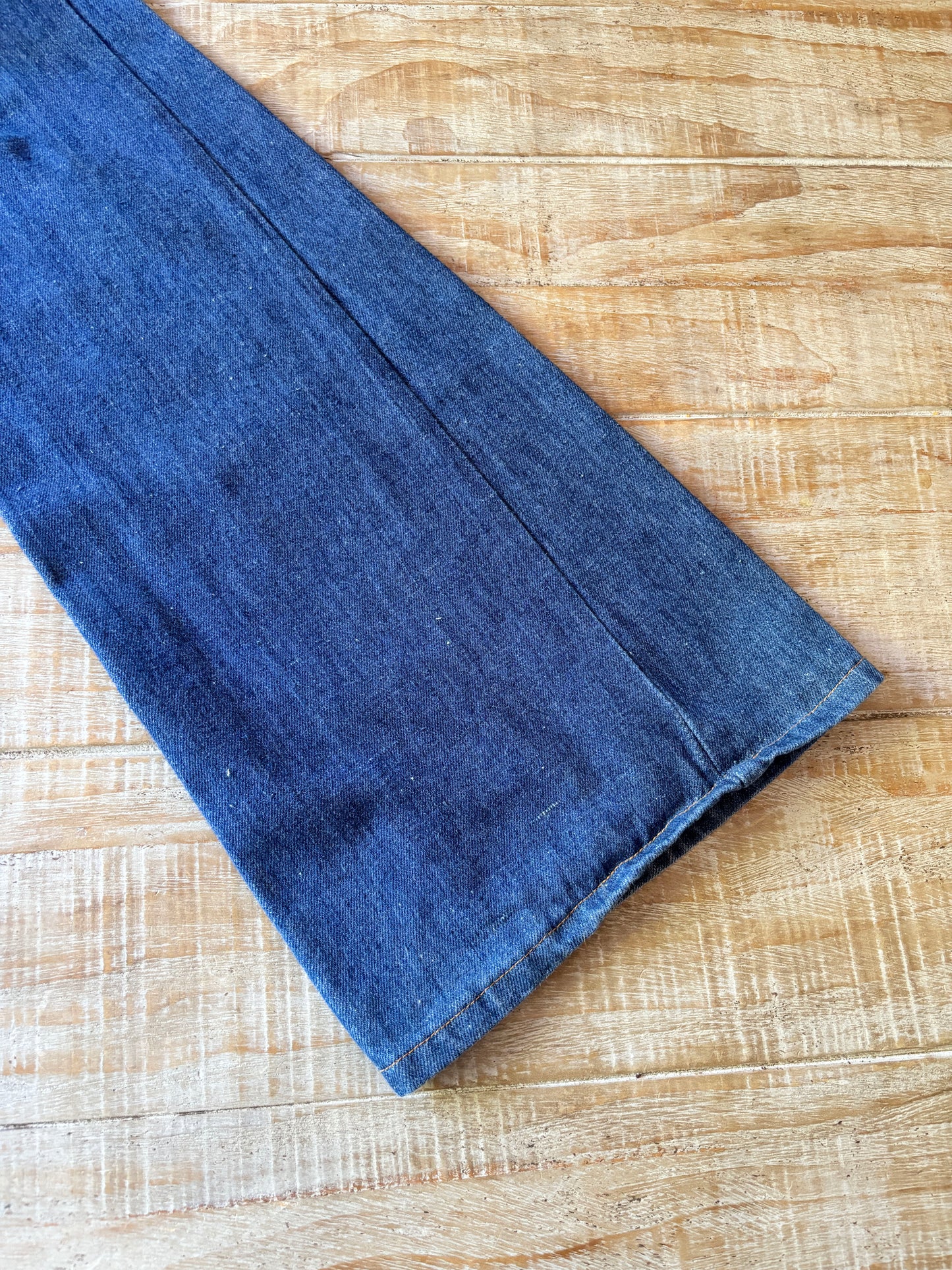 Vintage 1970s Denim Jeans - Maverick Dark Cotton Bell Bottoms Flares Pants Size M - Waist 28"/29"