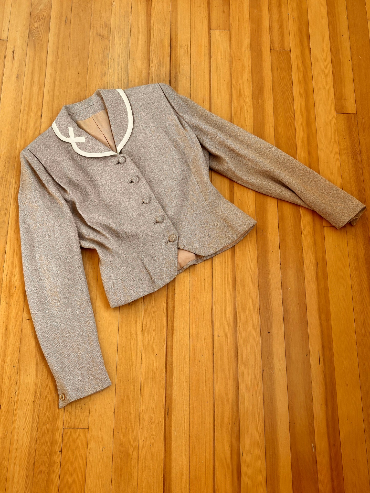 Vintage 1950s Jacket - Volup! Stunning Fawn Speckle Sculpted Blazer w Big Shoulders Size L to XL