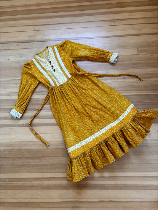 Vintage 1970s Prairie Dress - Unusual Mustard Yellow Gunne Style Calico Cotton Sash Waist Size S