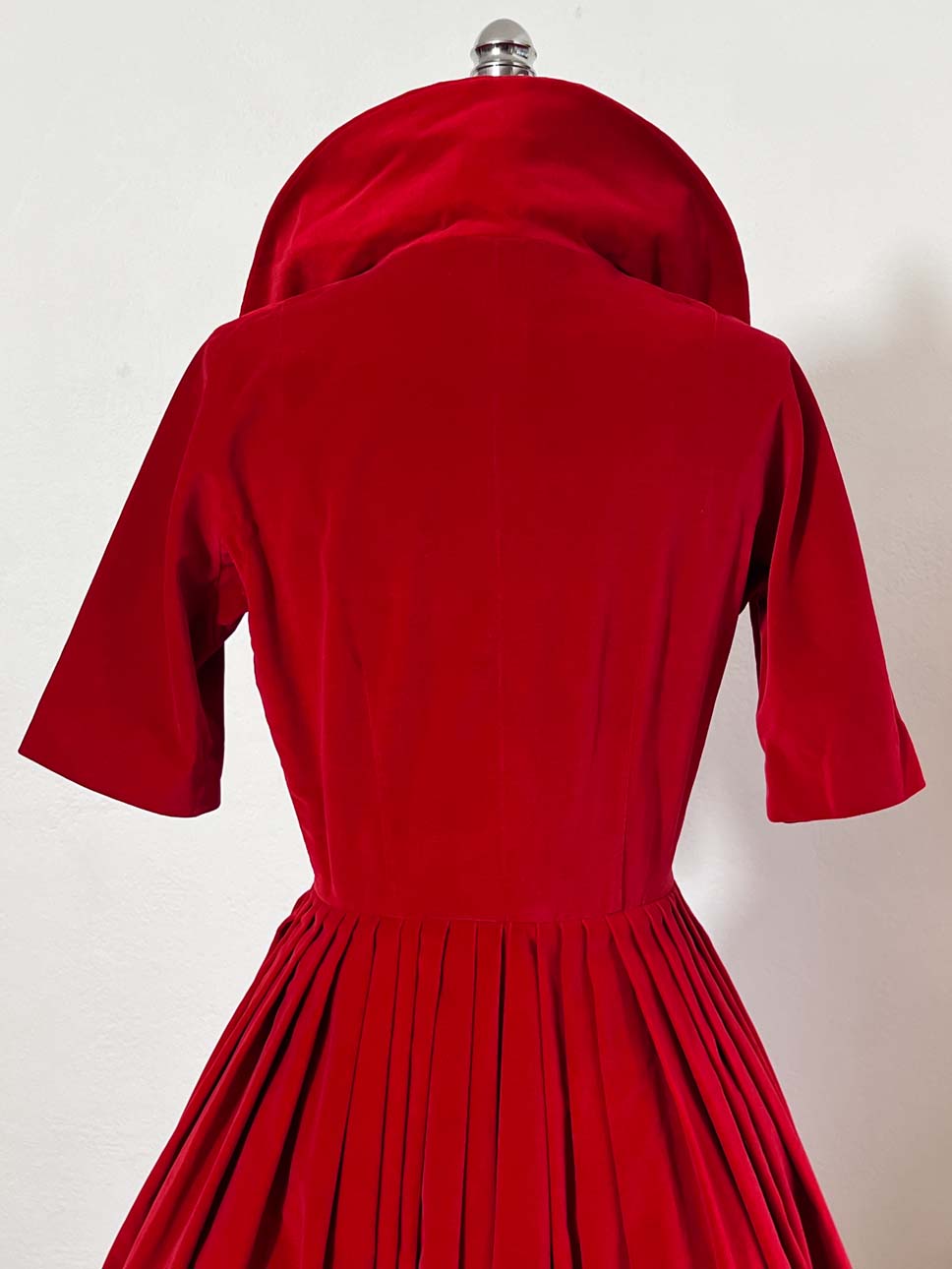 Vintage 1950s RED VELVET Dress - FEISTY Scarlet Velveteen Custom-Made Party Dress Size S - M