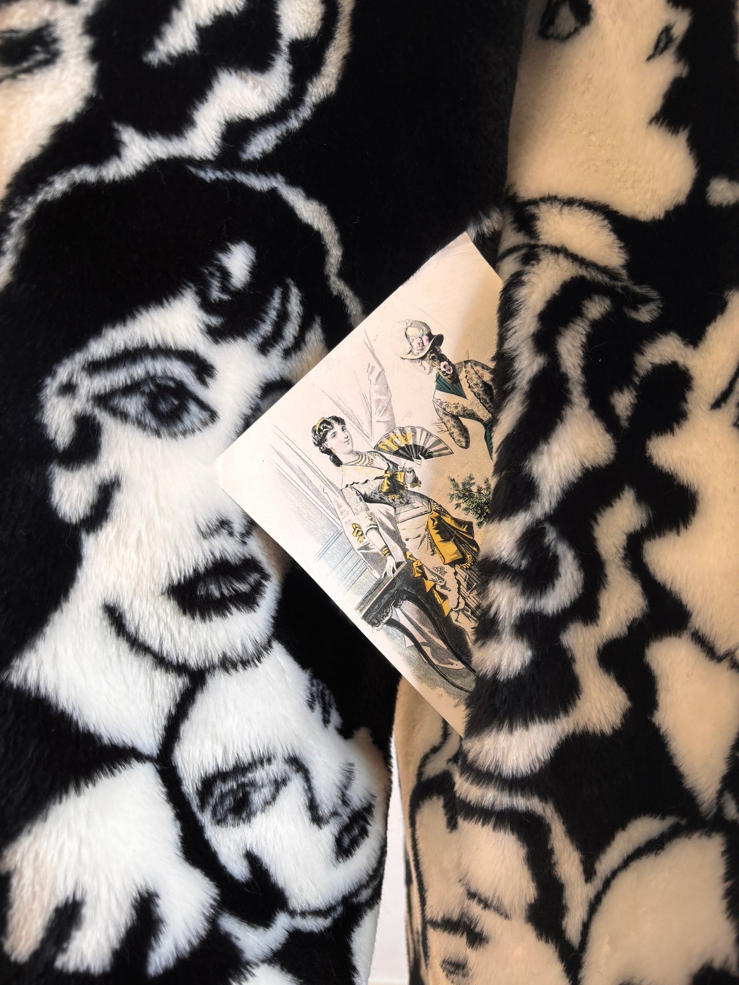 Vintage 1980s RARE Novelty Print Coat - Black White Deco Faces New Wave Faux Fur Teddy Coat Size XS S M