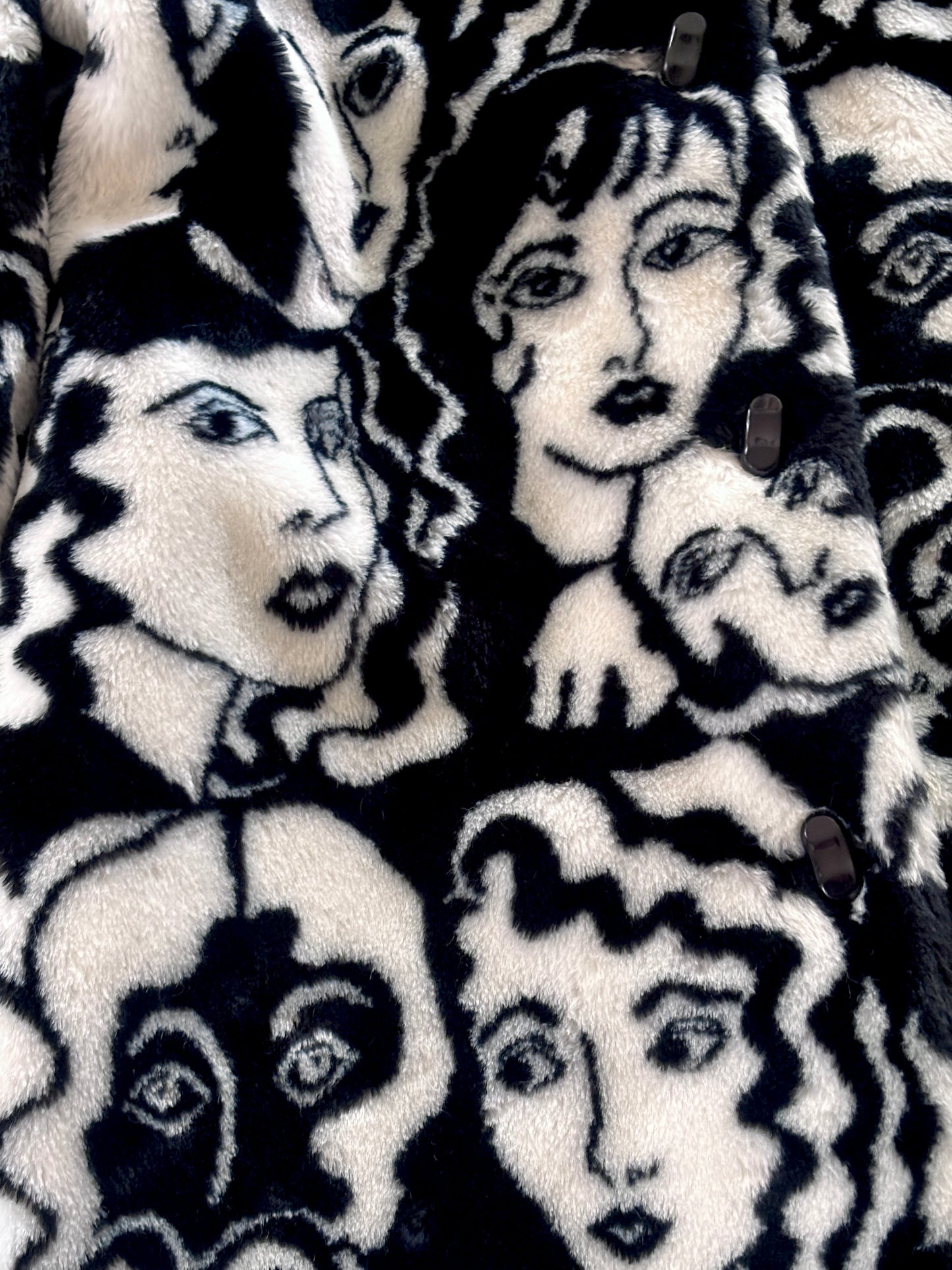 Vintage 1980s RARE Novelty Print Coat - Black White Deco Faces New Wave Faux Fur Teddy Coat Size XS S M