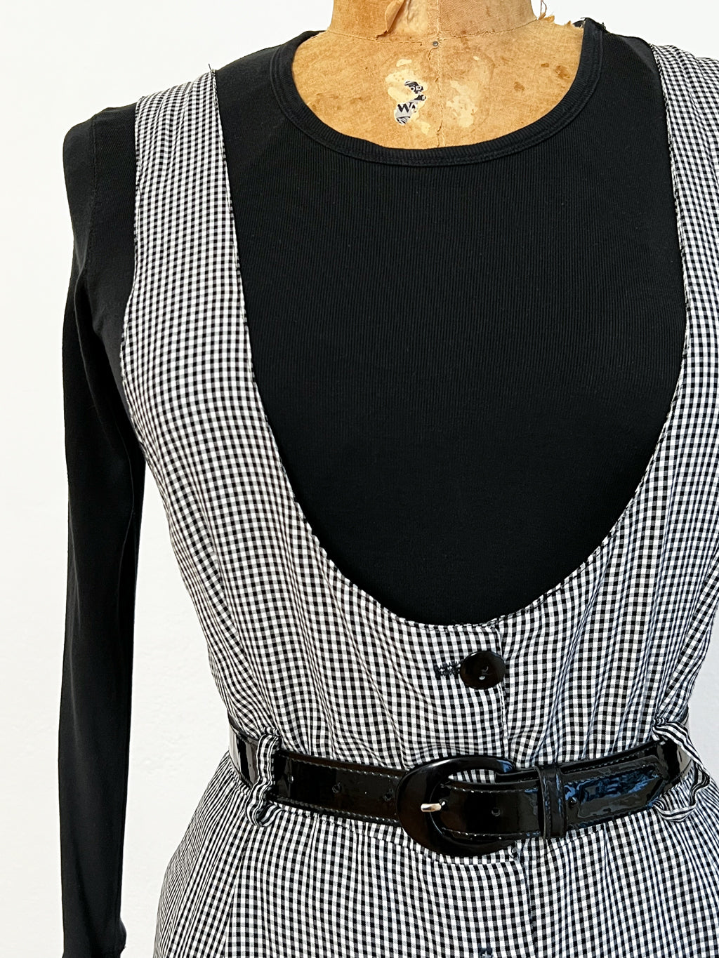 Vintage 1970s Does 1940s Jumper Dress - VOLUP & Versatile Sharp Black White Gingham Plaid Rayon w Matching Wide Belt Size L - XL