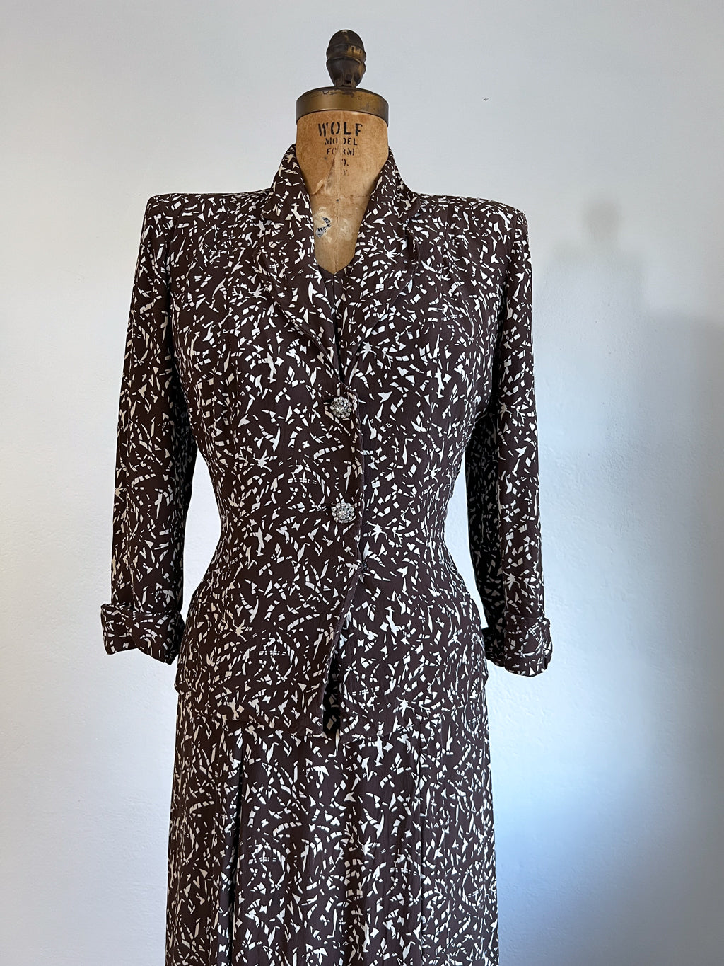 Vintage 1940s Rayon Dress Suit - VOLUP Snappy Chocolate White Tropical Jacket + Dress w Rhinestones Size XL