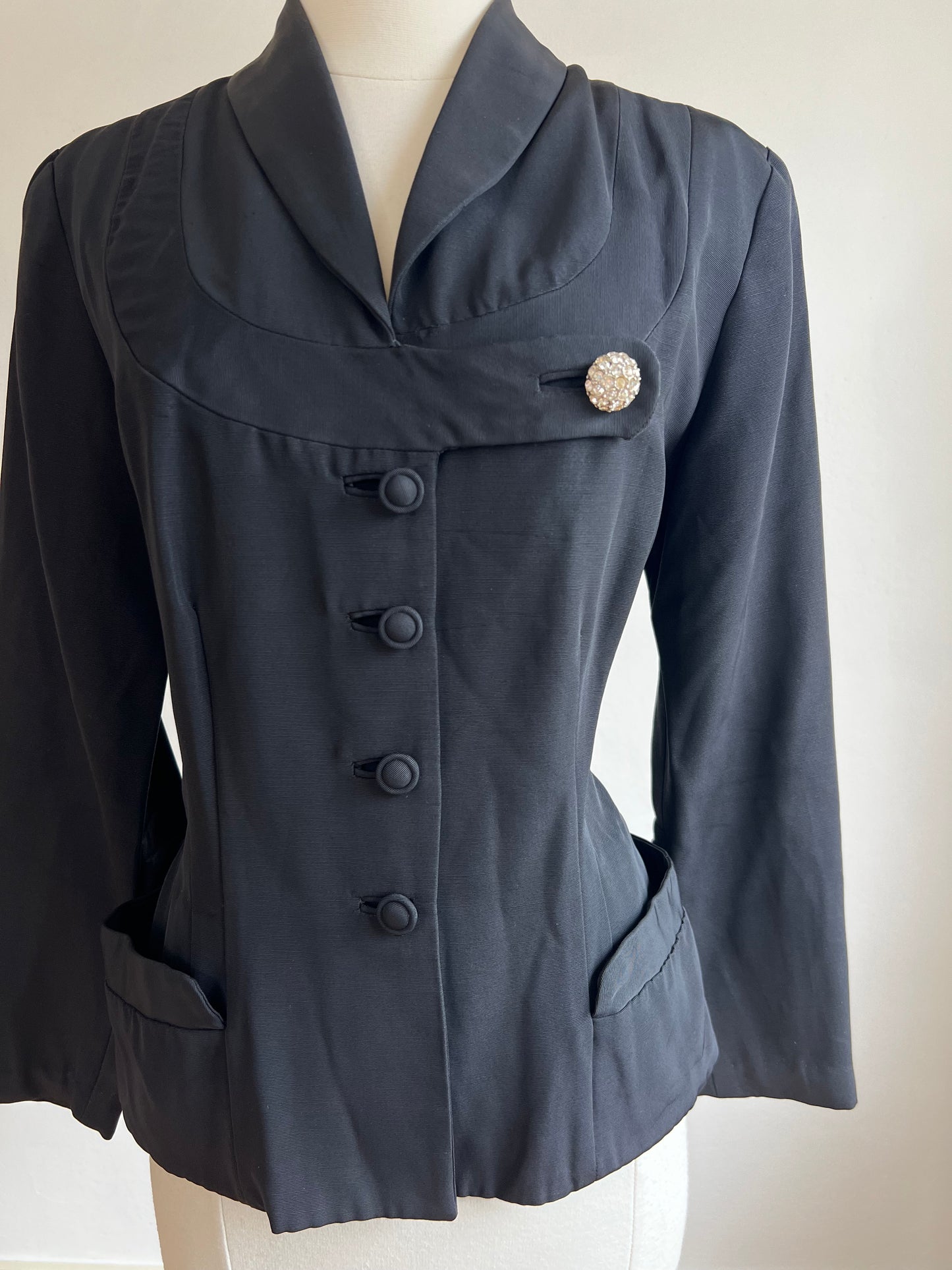 Vintage 1940s Black w Bold Rhinestones Jacket - Strong Shoulder Faille Suit Blazer Size M to L