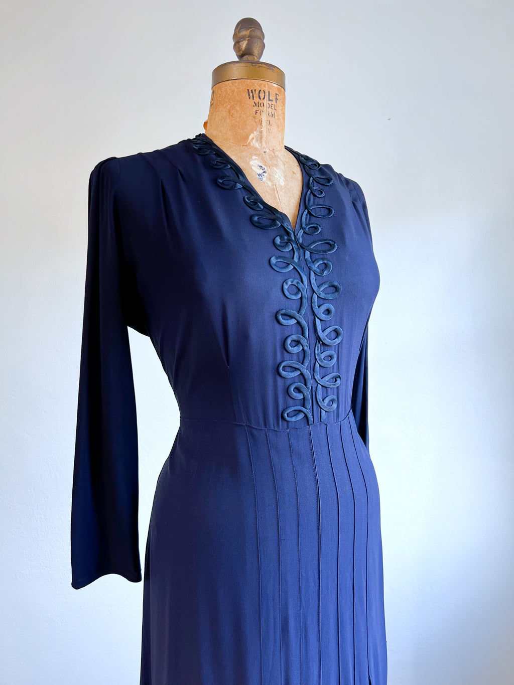 Vintage 1930s Dress - VOLUP Navy Blue Matte Rayon w Satin Soutache Loop-de-Loops Size XL to XXL