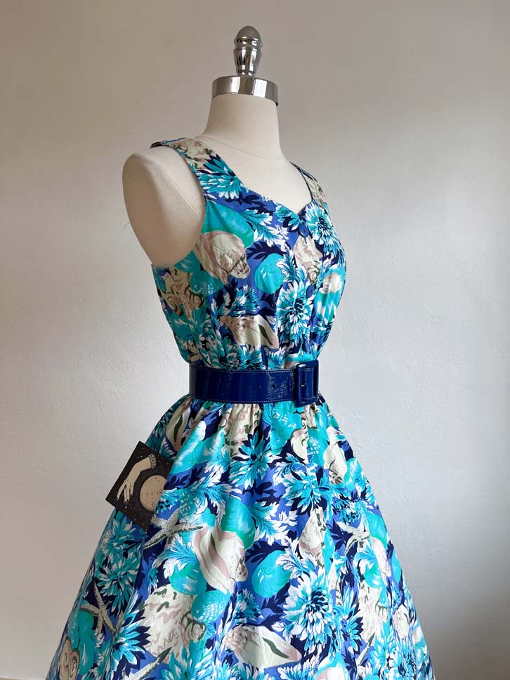Vintage 1980s Dress - OUTSTANDING Aqua, Black, Blue, Olive Cotton Designer Sundress w Pockets + SEA LIFE Novelty Print Fits Range