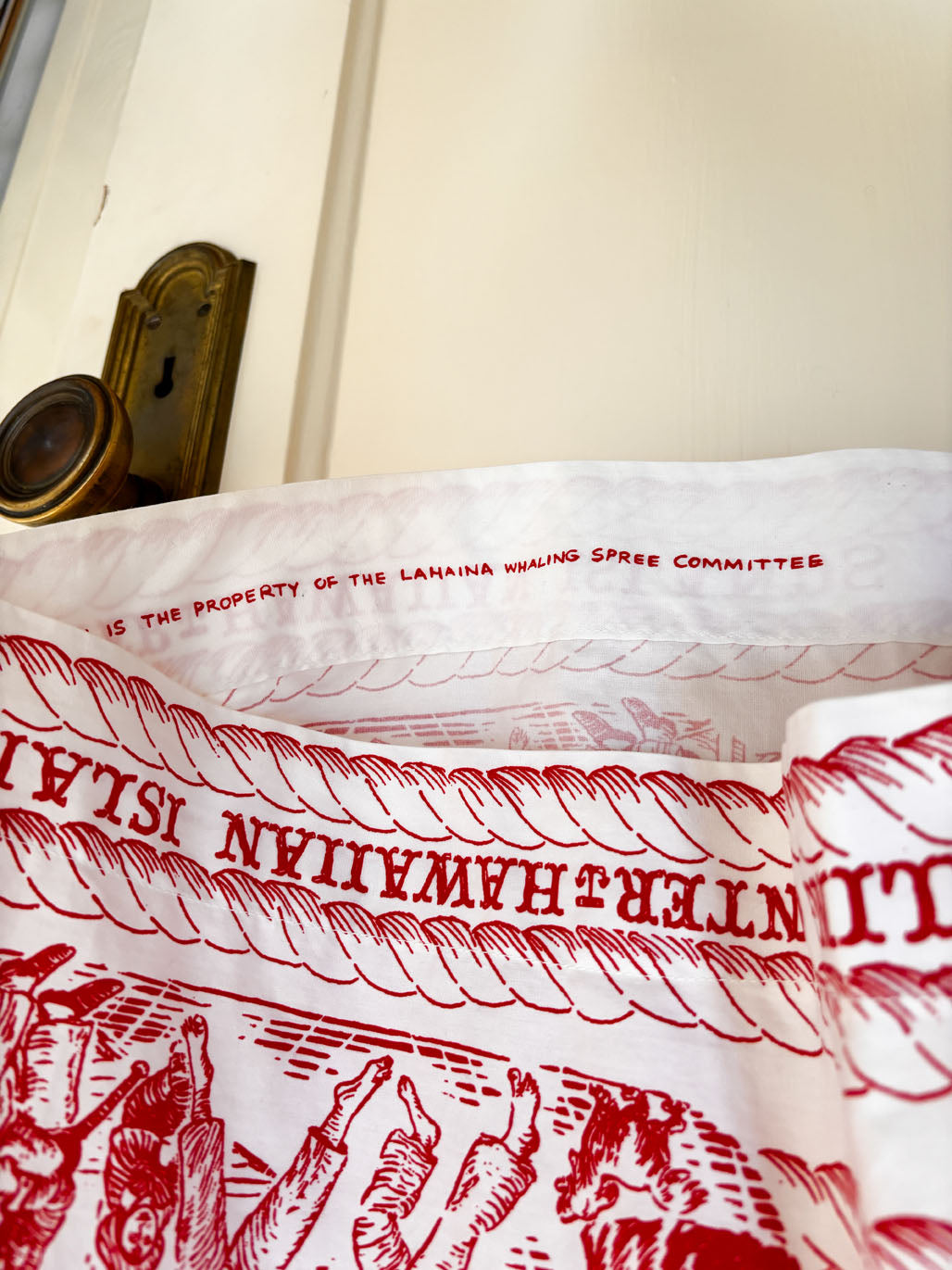 Vintage 1960s Men's Hawaiian Shirt - RARE Mildred's Hawaii Whaling + Drunken Debauchery Lahaina Maui Cotton Pullover Size L