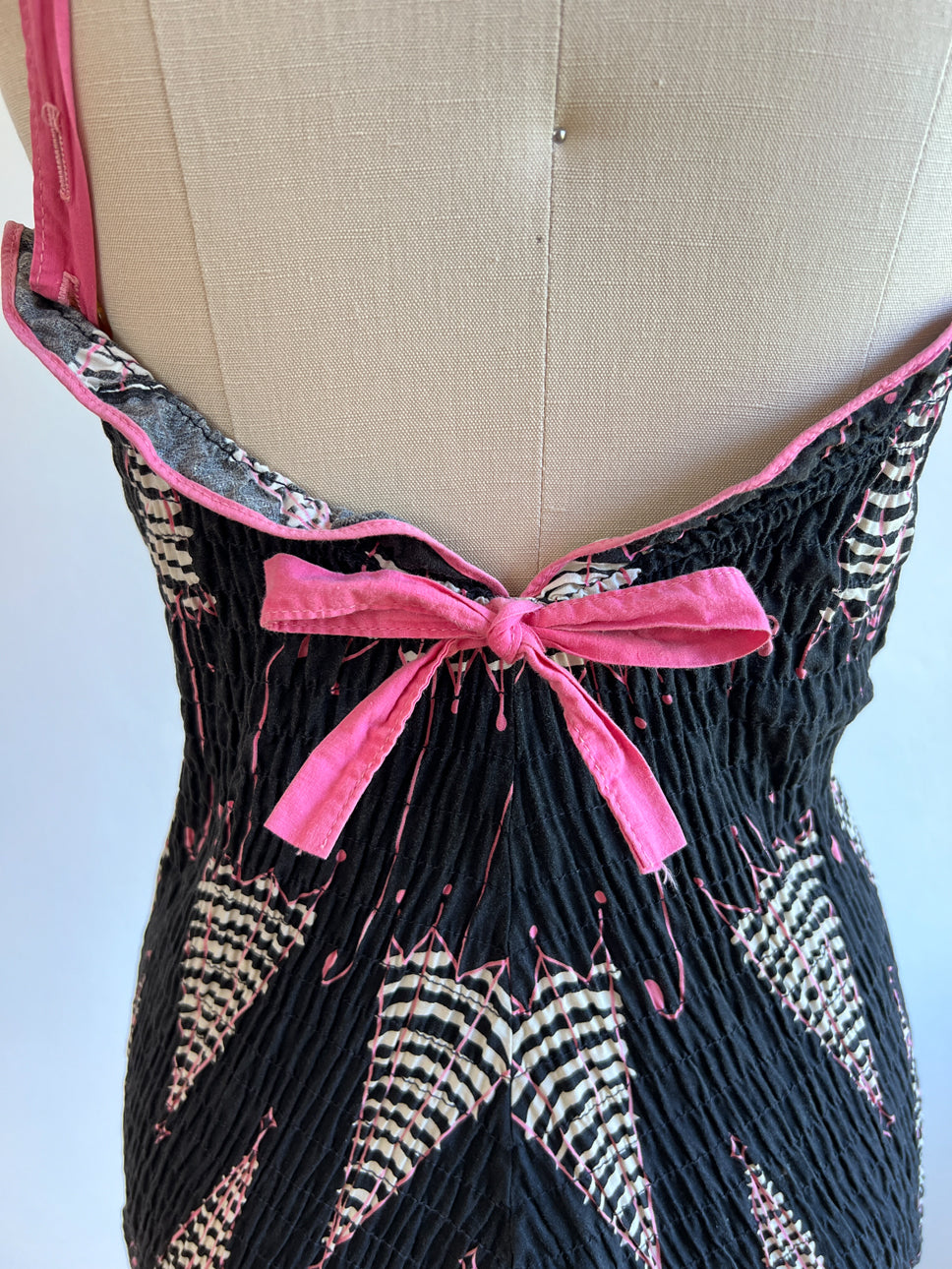 Vintage 1950s RARE Novelty Umbrella Print Swimsuit - Designer Catalina Doc 1955 Summer Goth Cotton Black White Pink Draped Bathing Suit Size S to M