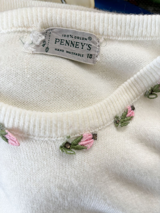 Vintage 1950s Pin-Up Sweater - Cozy Ivory White Penney's Pullover Top w Pink Roses + Rhinestones Size XS to S