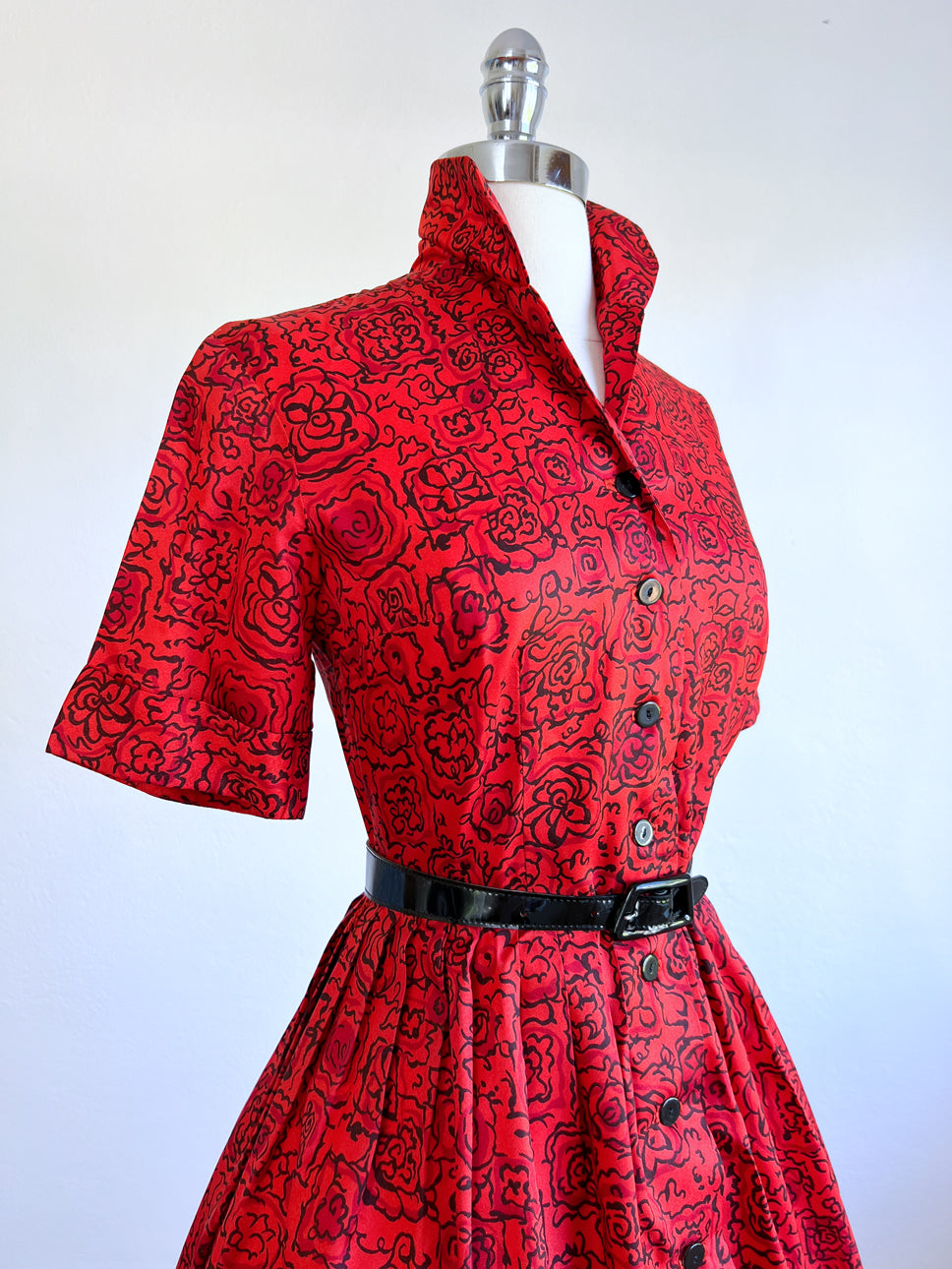 Vintage 1960s Dress - VIVID Scarlet Red + Black Abstracted Rose Print Shirtwaist w Buttons to the Hem! Size M