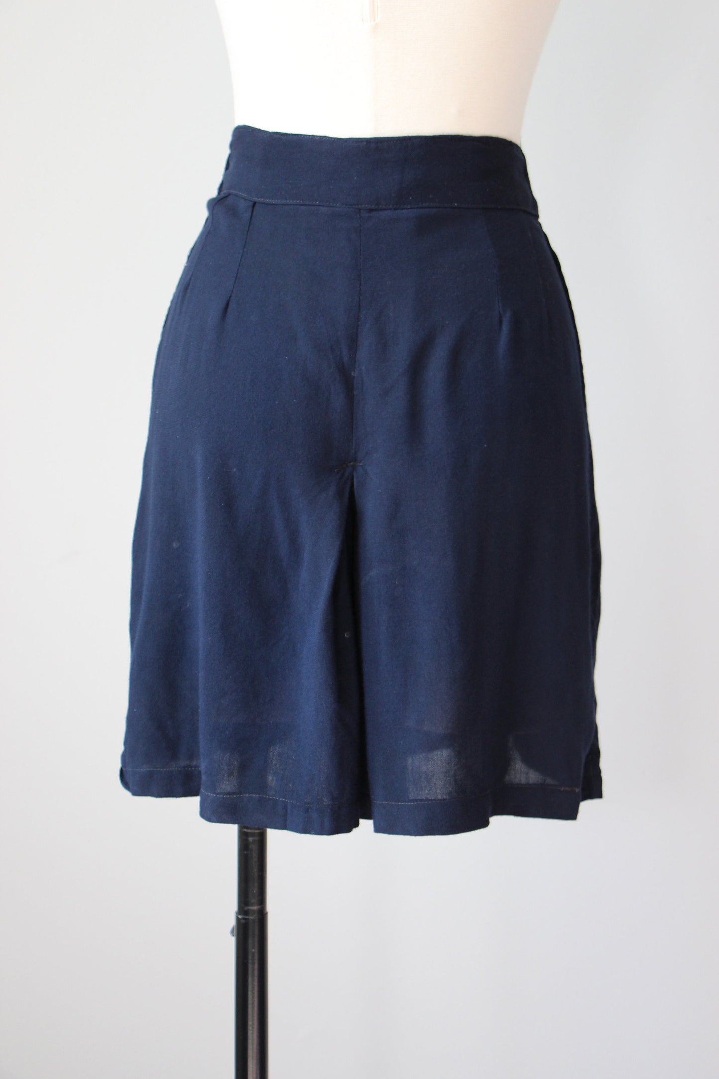 Vintage 1940s to 1950s British Navy WRENS Rayon Side Button High Waist Split Skirt Shorts RARE Size XS to L