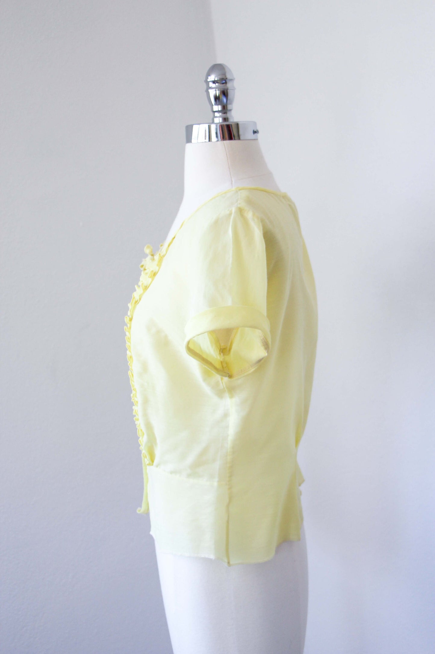 1950s Top -  Vintage 50s Blouse - Pert Yellow Voile Cotton Tailored Shirt w Tuxedo Details Size M to L